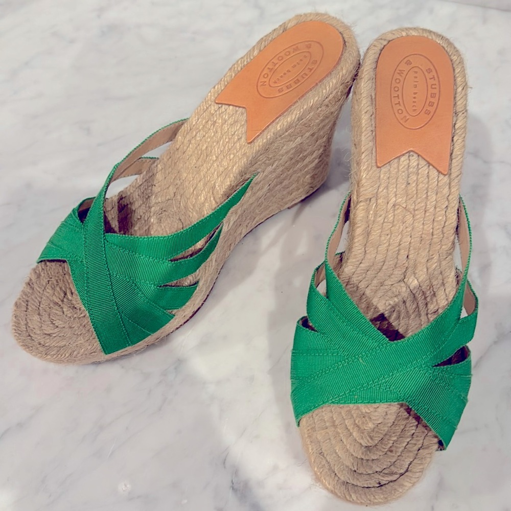 Grace Espadrille features a Green Grosgrain Ribbon and Jute Sole.